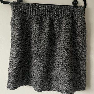 J. Crew Pull On Wool Blend Paperbag Skirt | Black & White Houndstooth | 4